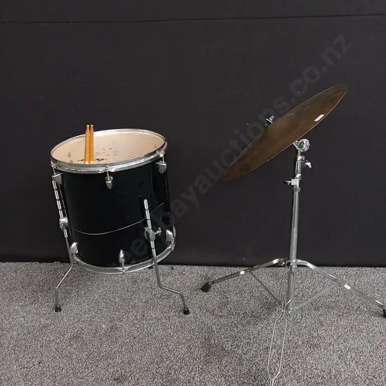 BLACK FLOOR TOM DRUM