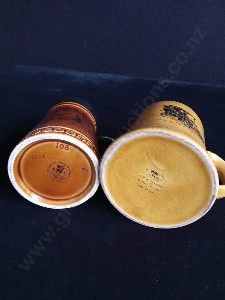 4 PIECES VINTAGE CERAMIC ITEMS Image 1++