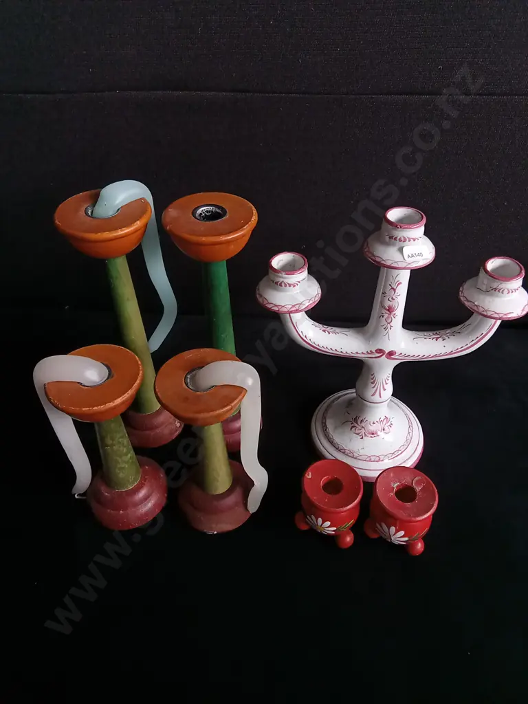 7 PIECES CANDLESTICK HOLDERS Image 1++