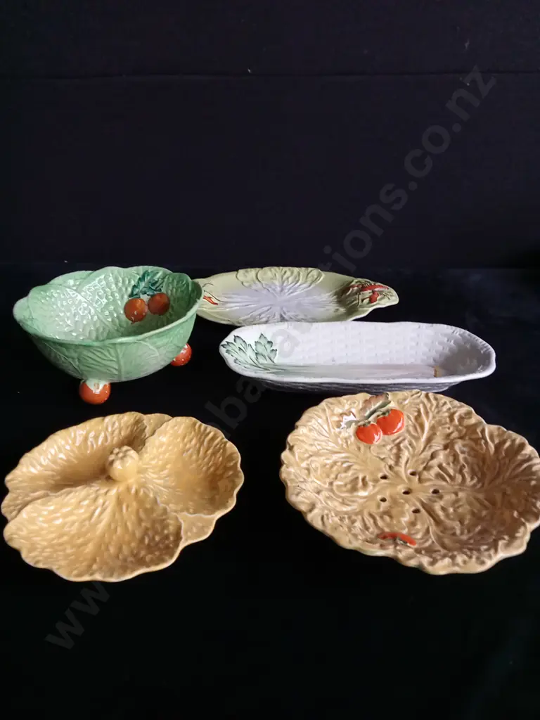 5 PIECES VINTAGE SERVING DISHES Image 1++