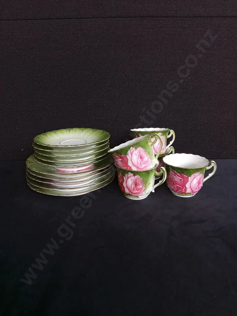 15 PIECE TEA CUP AND SAUCERS SET Image 1++