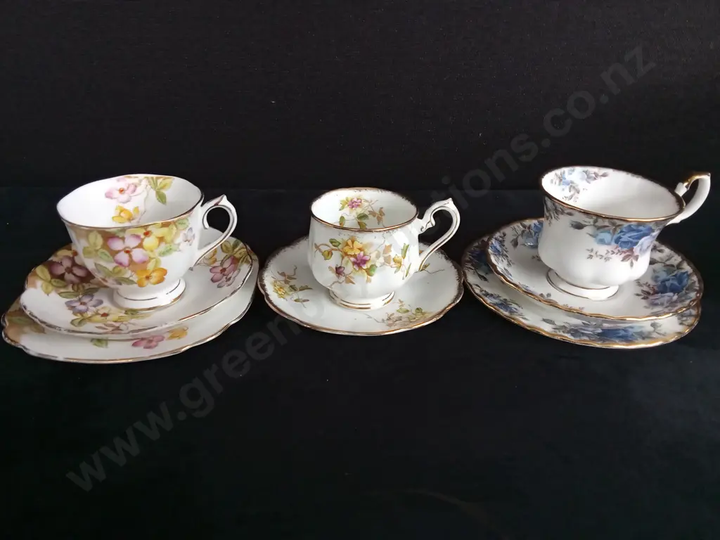 3 ROYAL ALBERT 2 QUEEN ANNE AND 1 ROYAL CROWN DERBY TEA SETS Image 1++