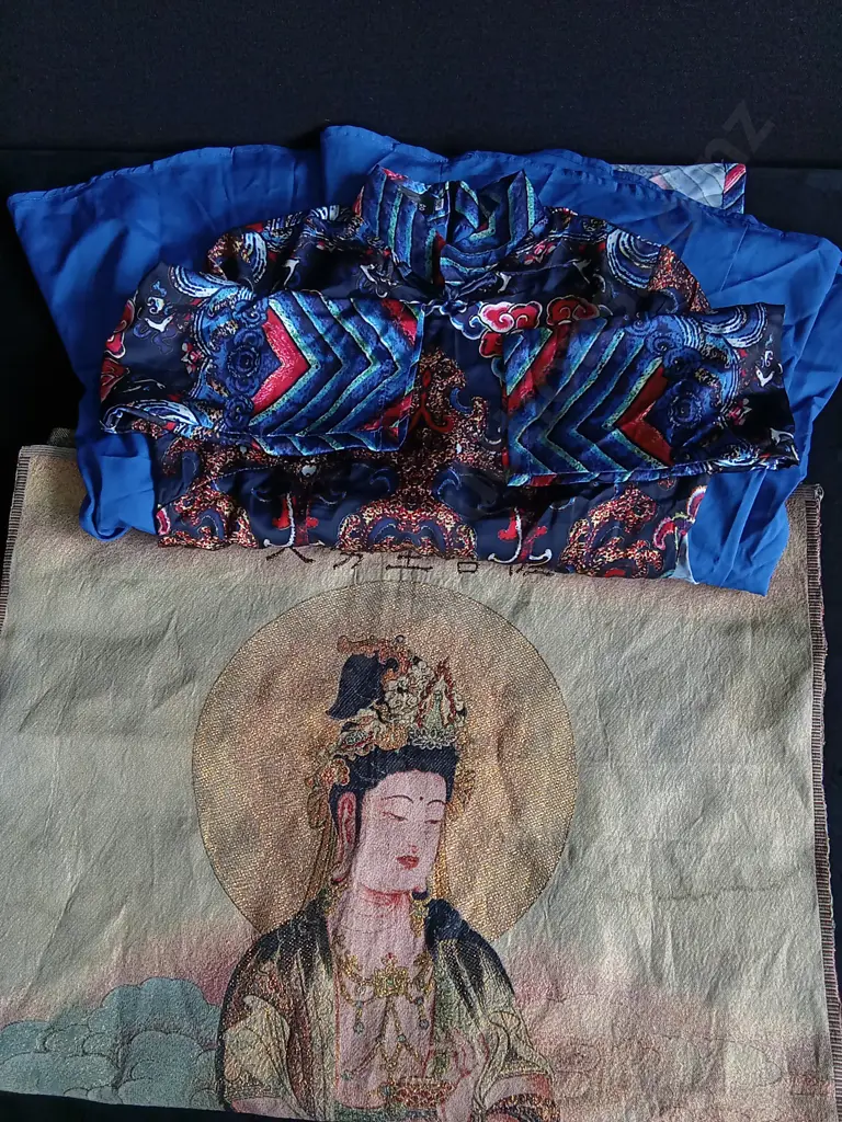 CHINESE TAPESTRY AND TUNIC Image 1++