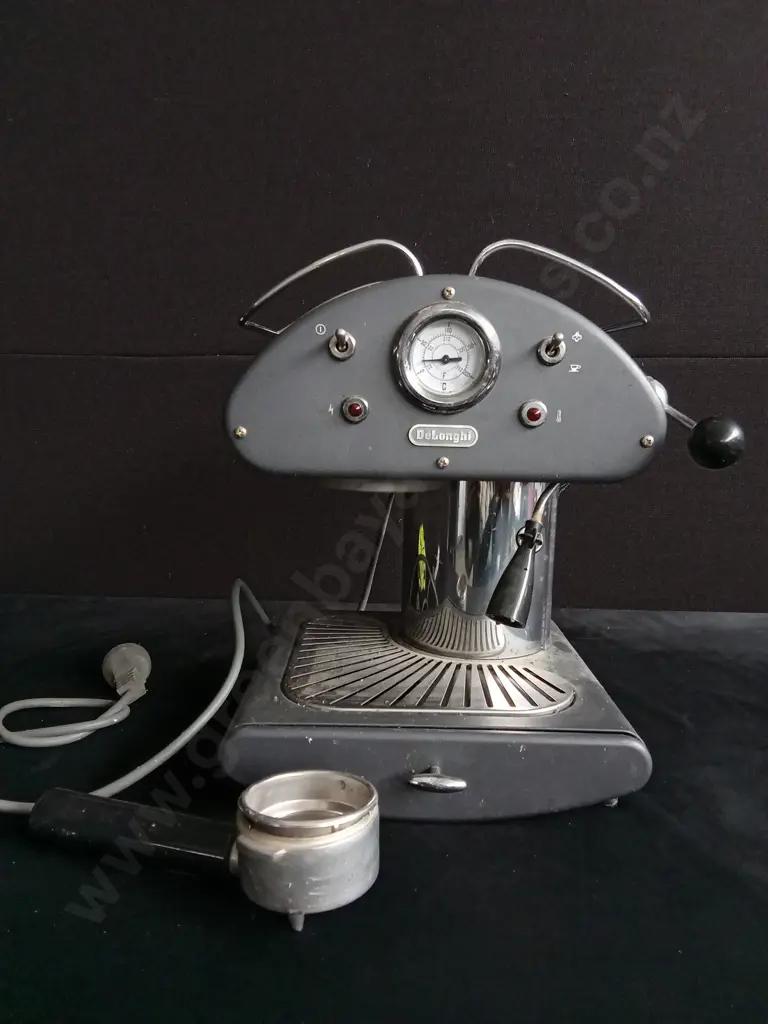 VINTAGE DE'LONGHI METROPOLIS CAFE RETRO DCM 1385 ESPRESSO MACHINE WORKING Image 1++