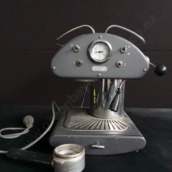 VINTAGE DE'LONGHI METROPOLIS CAFE RETRO DCM 1385 ESPRESSO MACHINE WORKING