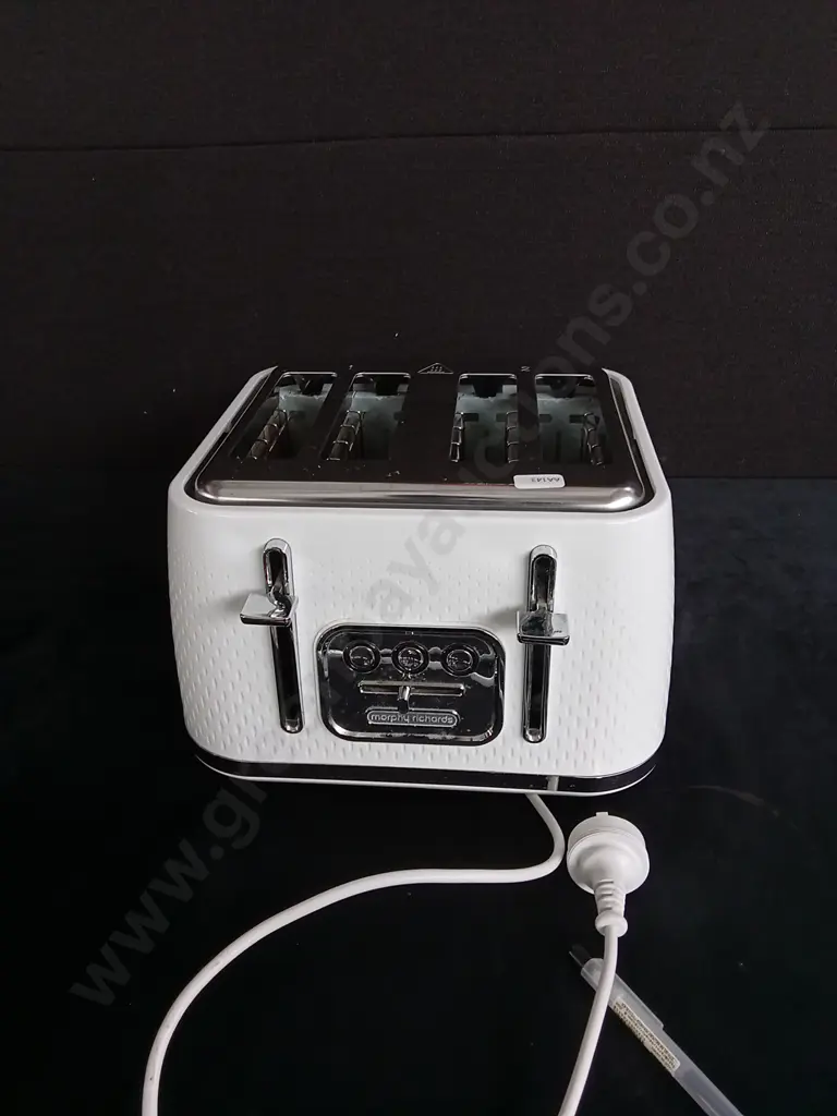 MORPHY RICHARDS FOUR SLICE TOASTER WORKING Image 1++