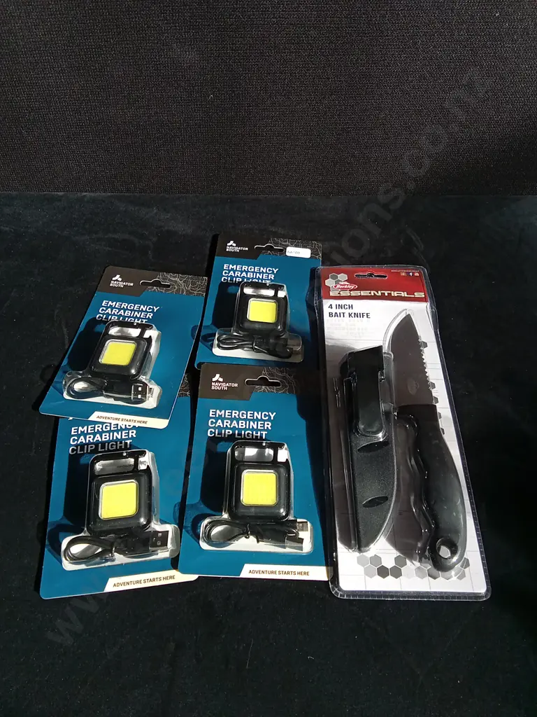 5 PIECES BRAND NEW EMERGENCY CLIP LIGHTS AND BAIT KNIFE Image 1++