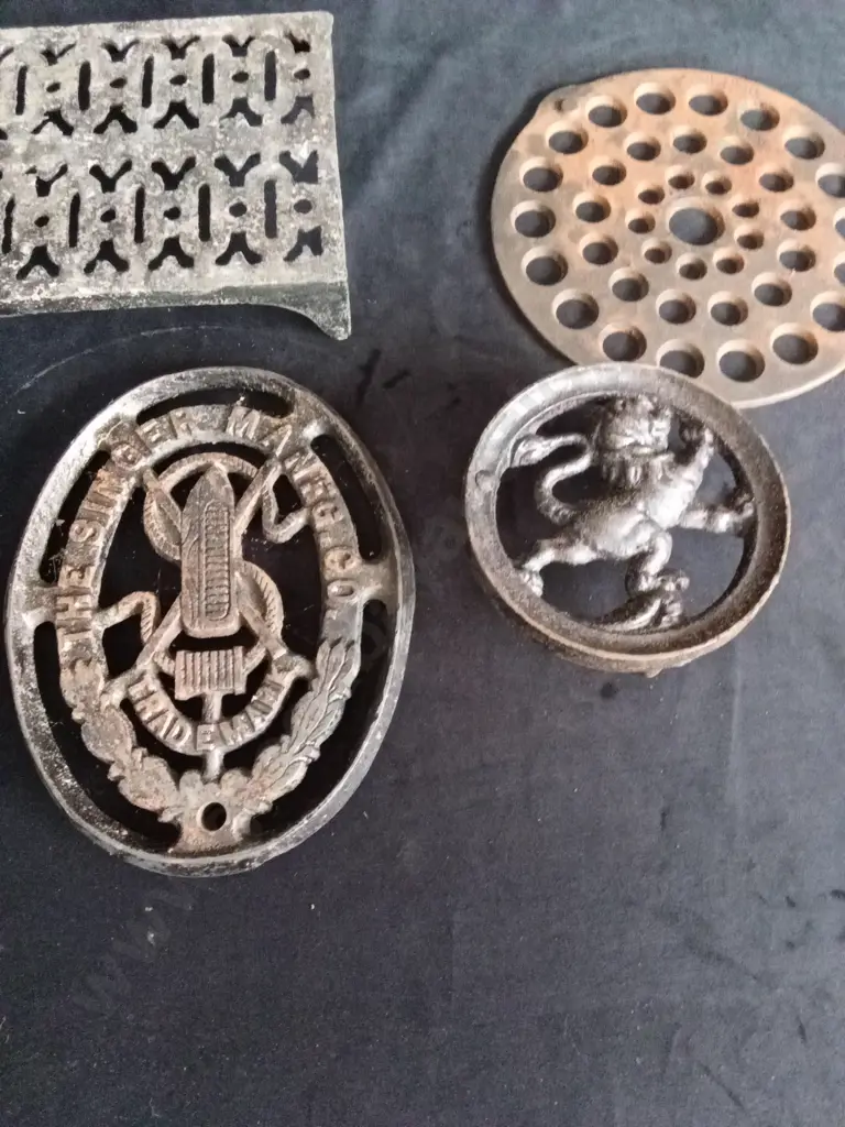 CAST IRON ITEMS Image 1++