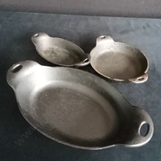3 CAST IRON PANS