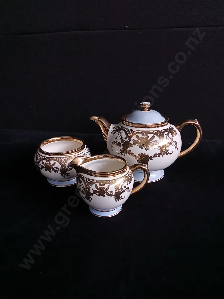 3 PIECES GIBSONS TEA SET Image 1++
