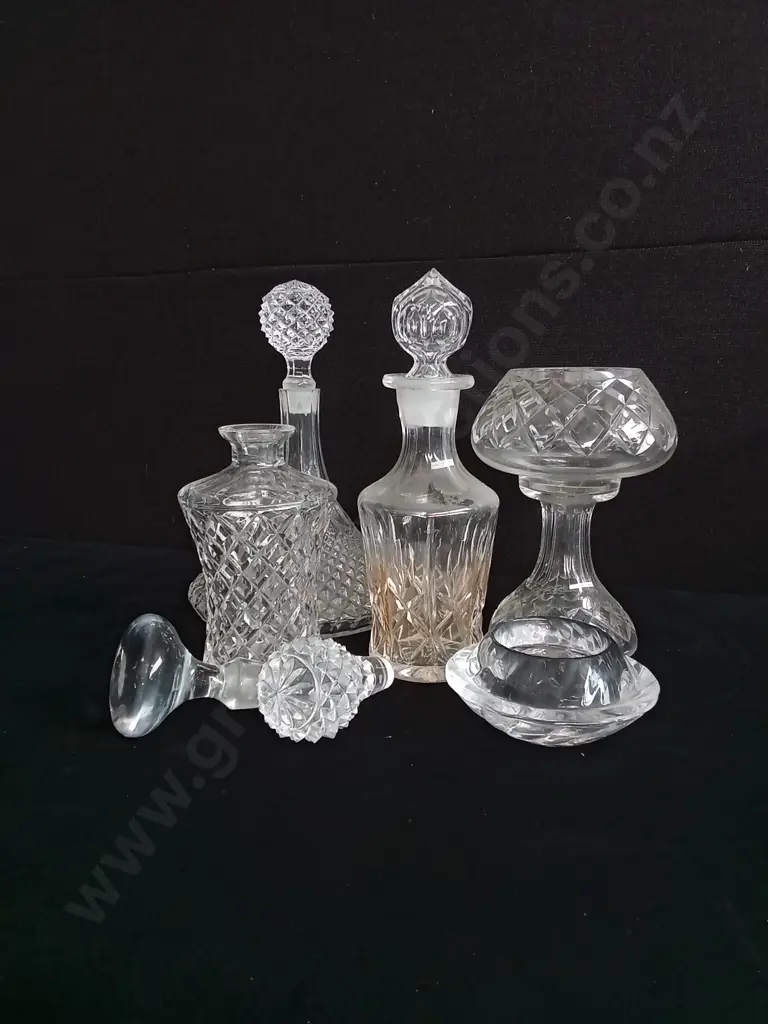 MIX OF GLASSWARE Image 1++