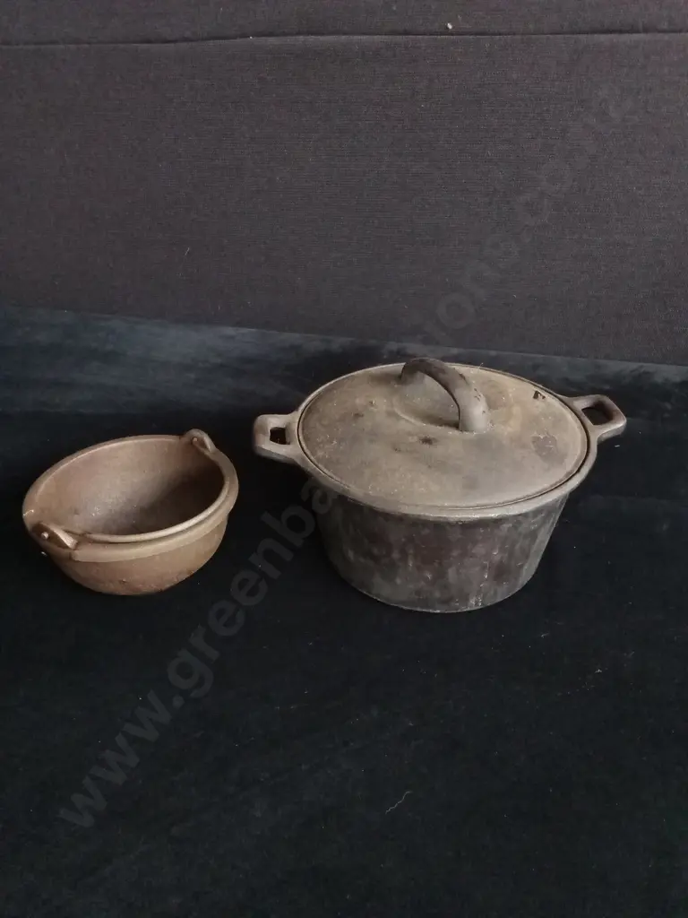 VINTAGE CAST IRON ITEMS Image 1++