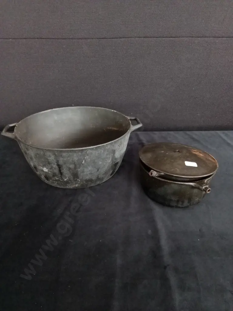 CAST IRON POTS AND LIDS Image 1++