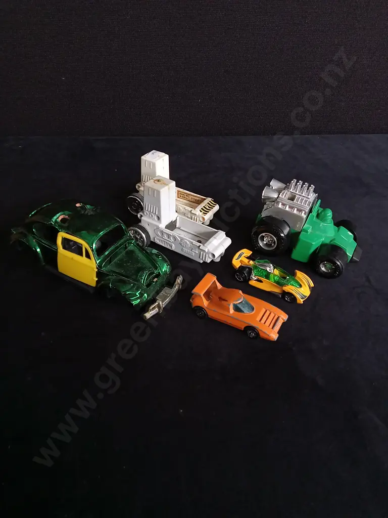 6 TOY CARS Image 1++