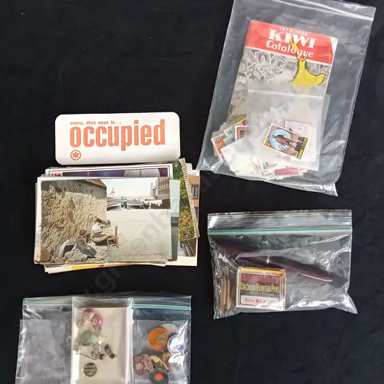 MISCELLANEOUS MIX OF VINTAGE ITEMS, INC POSTCARDS, STAMPS AND PINS