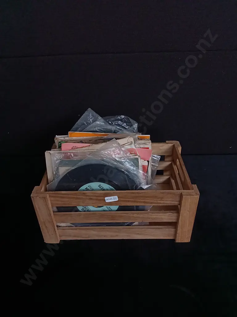 COLLECTION OF 7 INCH VINYLS Image 1++