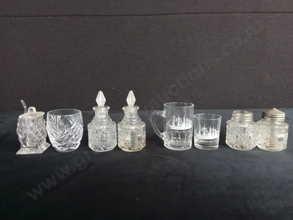 ASSORTED GLASS ITEMS Image 1++