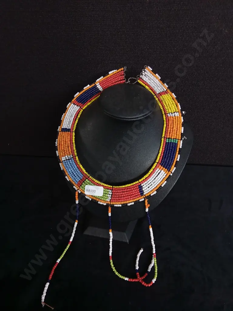 4 PIECES BEADED NECKLACES AND BAG Image 1++