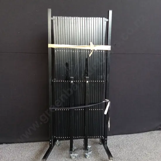 PORTABLE ALUMINIUM SECURITY GATE