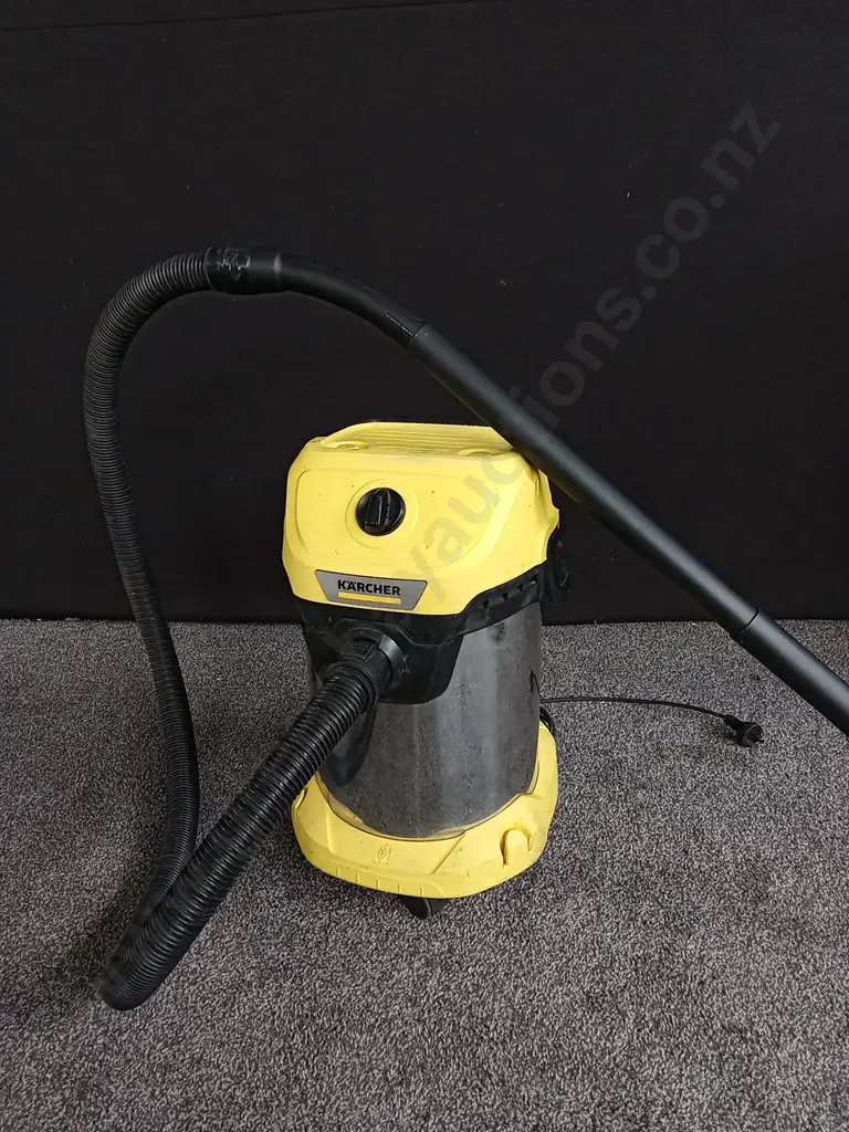 KARCHER WD3 S V-17/4/40 VACUUM WORKING Image 1++