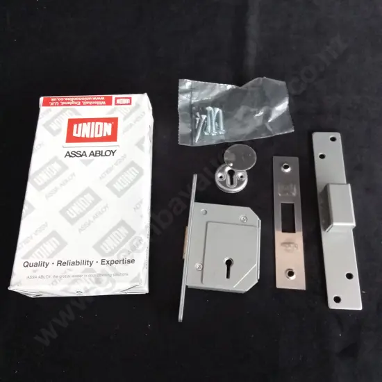 2 UNION ASSA ABLOY DOOR LOCKS
