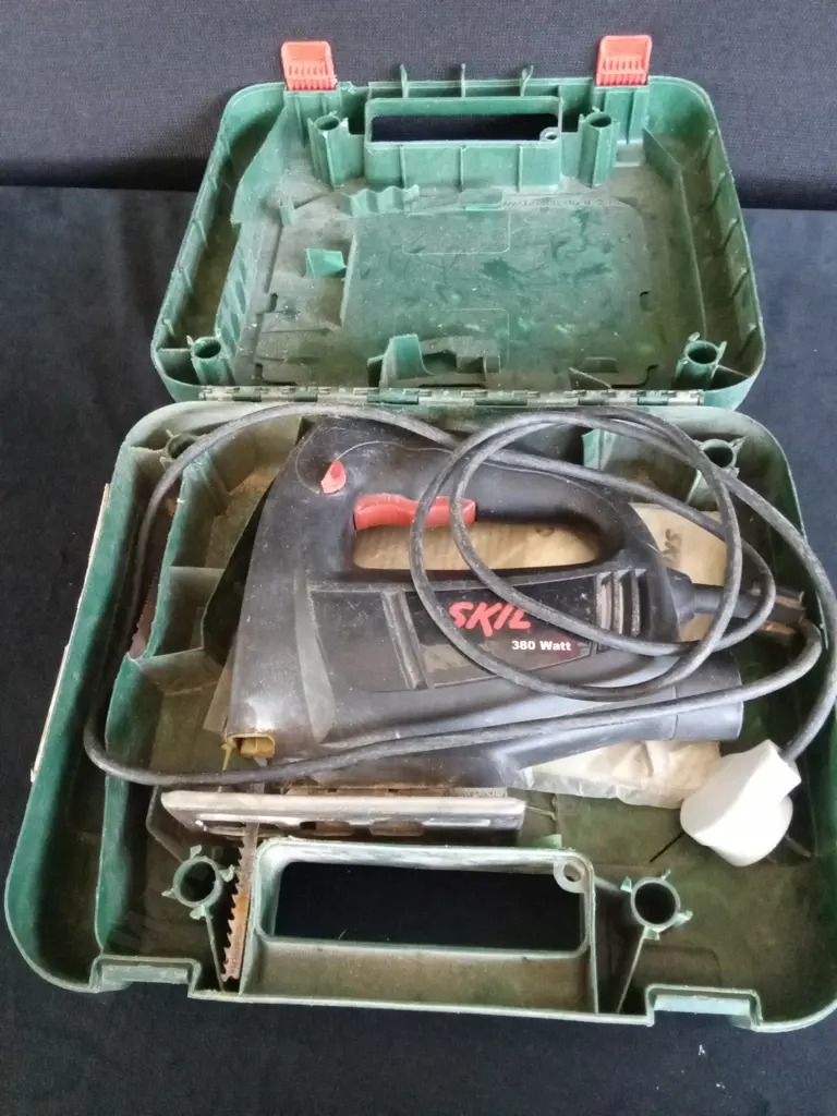SKIL BRAND 380 WATT JIGSAW (WORKING) Image 1++