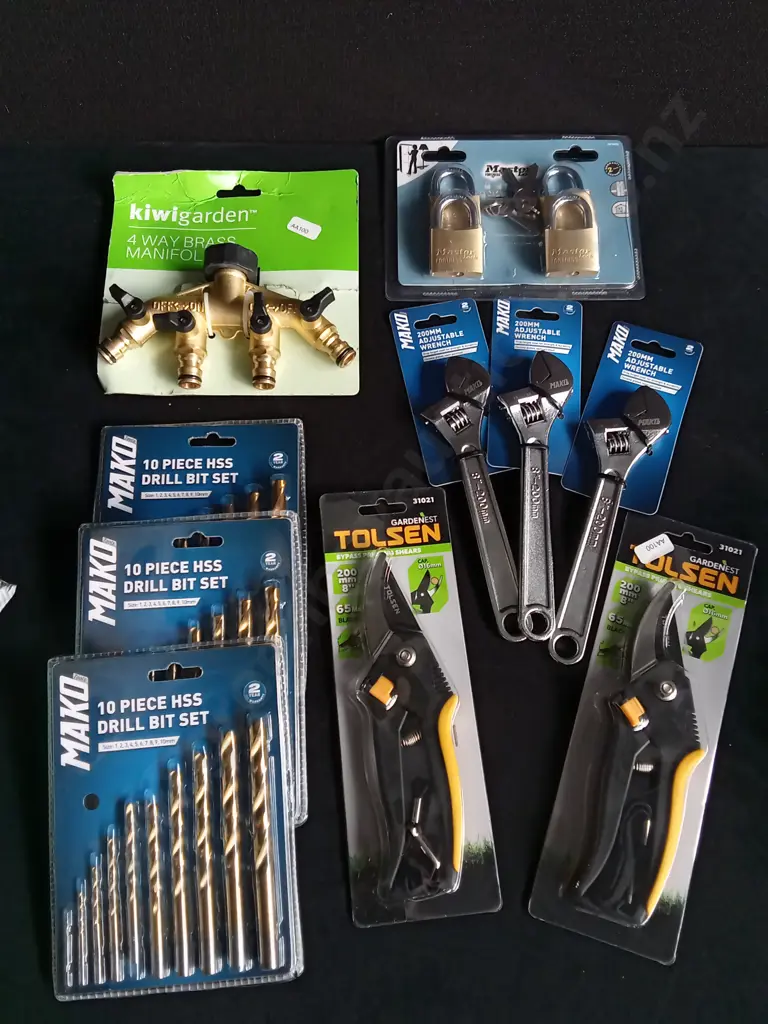 10 PIECES BRAND NEW TOOLS Image 1++