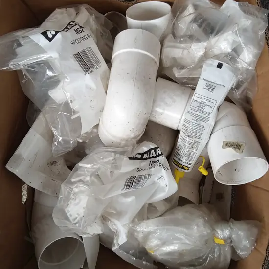 BOX OF PLASTIC PLUMBING FITTINGS