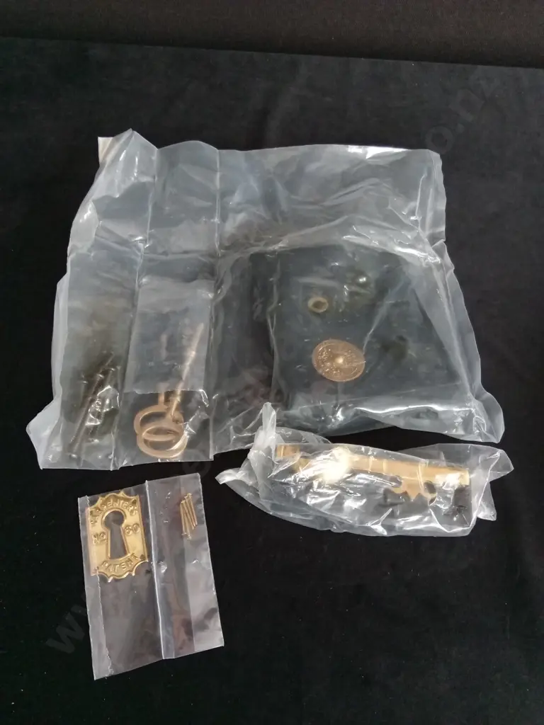 BOX LOCK IRON AF Image 1++