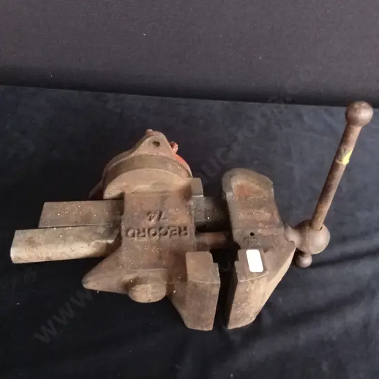 VINTAGE RECORD BENCH VICE