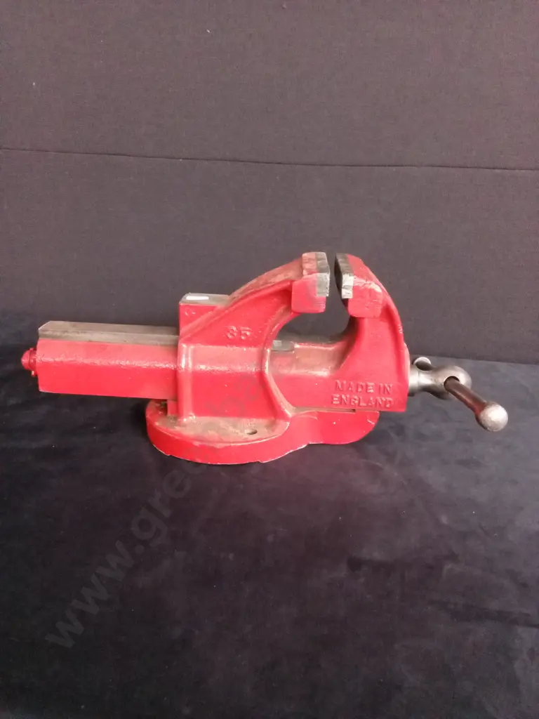 HEAVY-DUTY BENCH VICE Image 1++