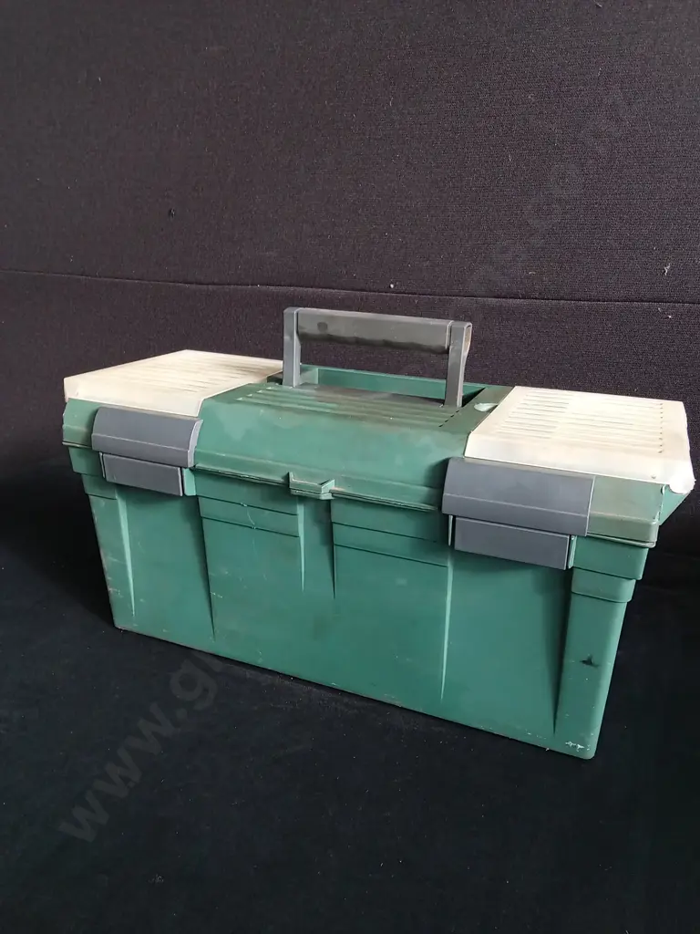 TOOLBOX WITH CONTENTS Image 1++