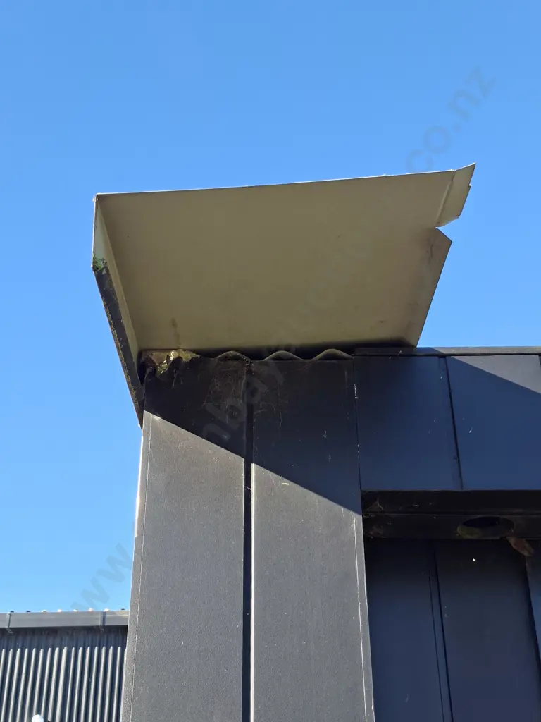 BRAND NEW NOOK HOMES CABIN - 5.69M LONG X 4.05M WIDE. 2.95M HIGH AT SHORT END 3.55M HIGH AT TALL END Image 1++