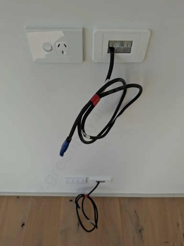 BRAND NEW NOOK HOMES CABIN - 5.69M LONG X 4.05M WIDE. 2.95M HIGH AT SHORT END 3.55M HIGH AT TALL END Image 1++