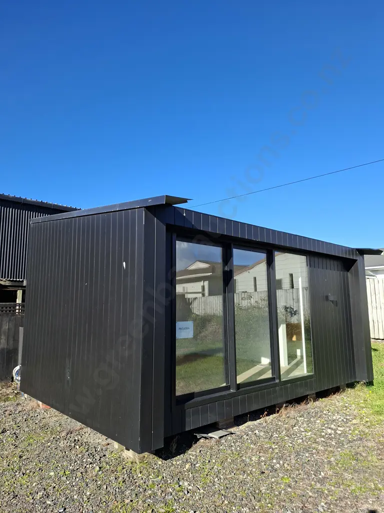 BRAND NEW NOOK HOMES CABIN - 5.69M LONG X 4.05M WIDE. 2.95M HIGH AT SHORT END 3.55M HIGH AT TALL END Image 1++