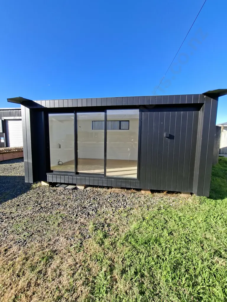 BRAND NEW NOOK HOMES CABIN - 5.69M LONG X 4.05M WIDE. 2.95M HIGH AT SHORT END 3.55M HIGH AT TALL END Image 1++