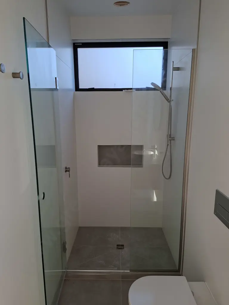 BRAND NEW NOOK HOMES CABIN - 5.69M LONG X 4.05M WIDE. 2.95M HIGH AT SHORT END 3.55M HIGH AT TALL END Image 1++