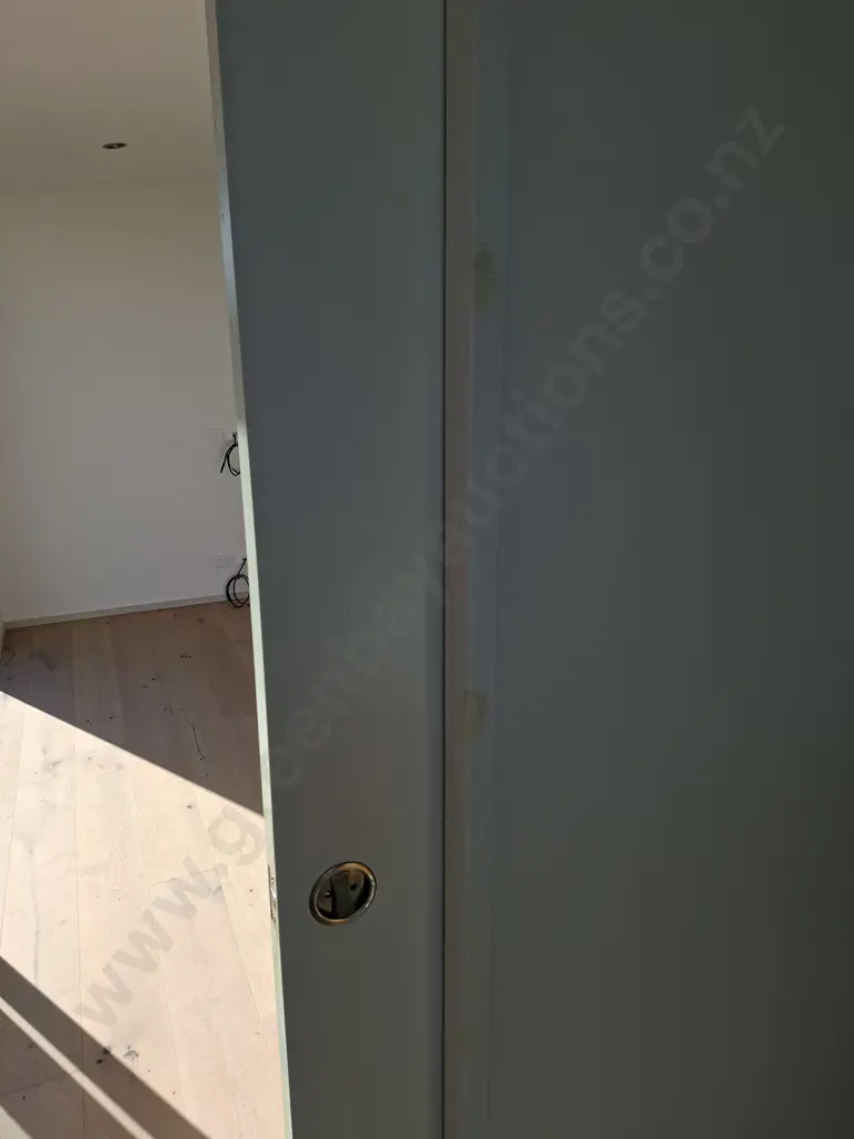 BRAND NEW NOOK HOMES CABIN - 5.69M LONG X 4.05M WIDE. 2.95M HIGH AT SHORT END 3.55M HIGH AT TALL END Image 1++