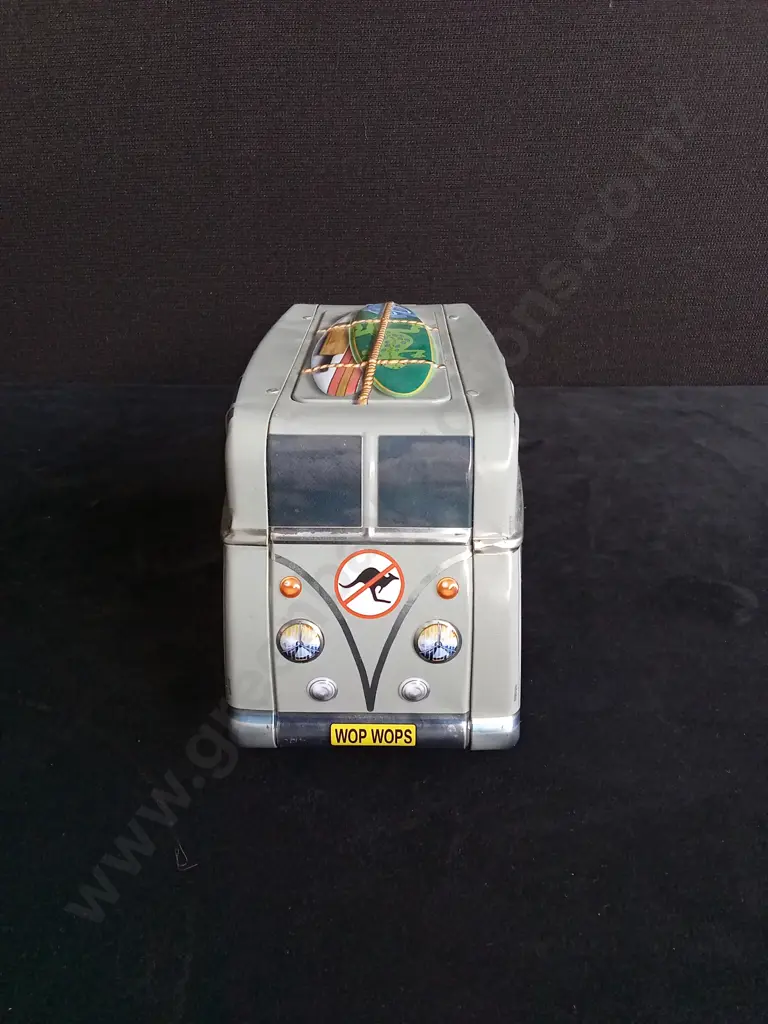 TIKI TOUR BISCUIT TIN Image 1++