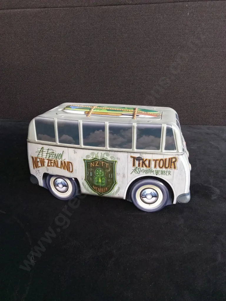 TIKI TOUR BISCUIT TIN Image 1++