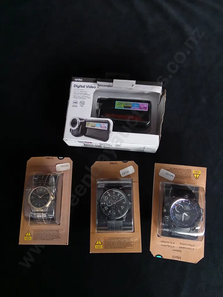 4 PIECES BRAND NEW WATCHES AND VIDEO CAMERA Image 1++