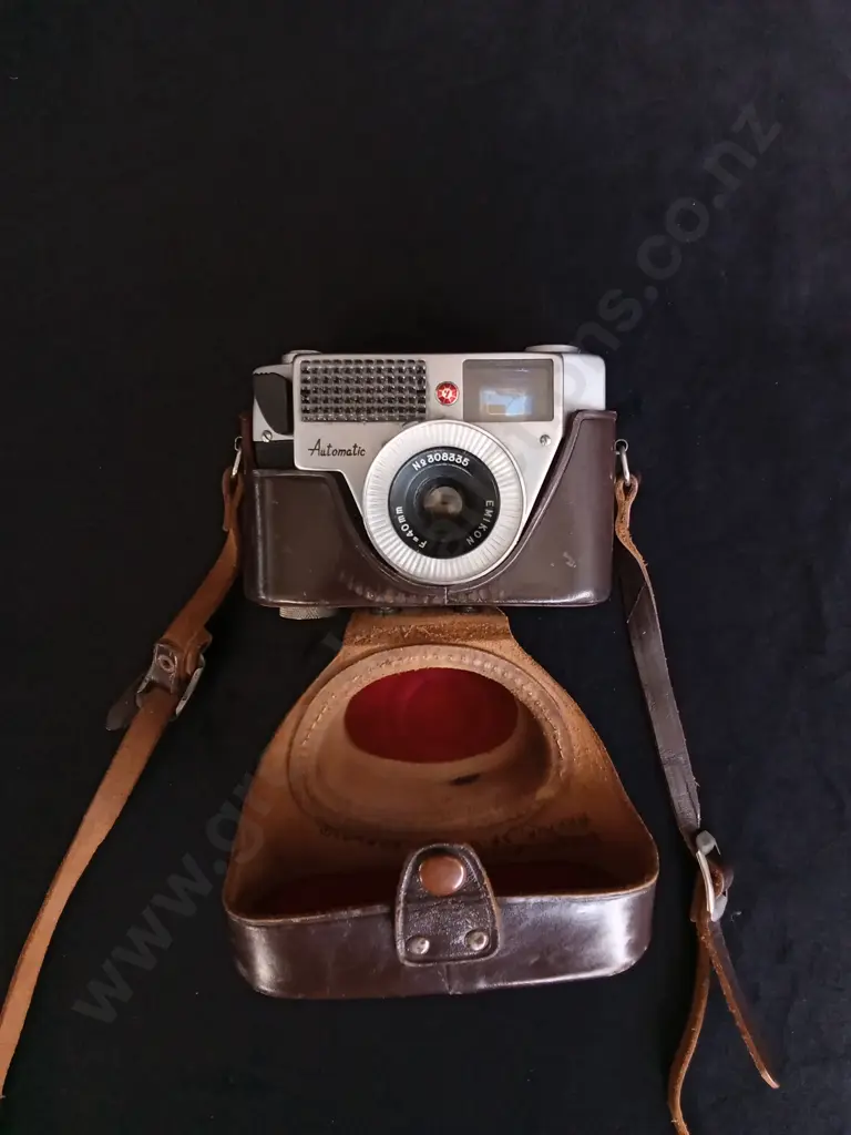 VINTAGE EMITAX AUTOMATIC 35MM CAMERA, INCLUDES LEATHER CASE Image 1++