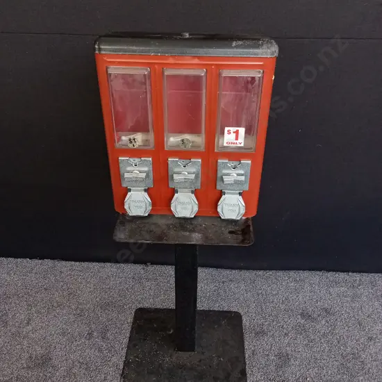UNBRANDED 3 IN 1 TOY DISPENSER ON STEEL PEDESTAL COIN MECHANISMS
