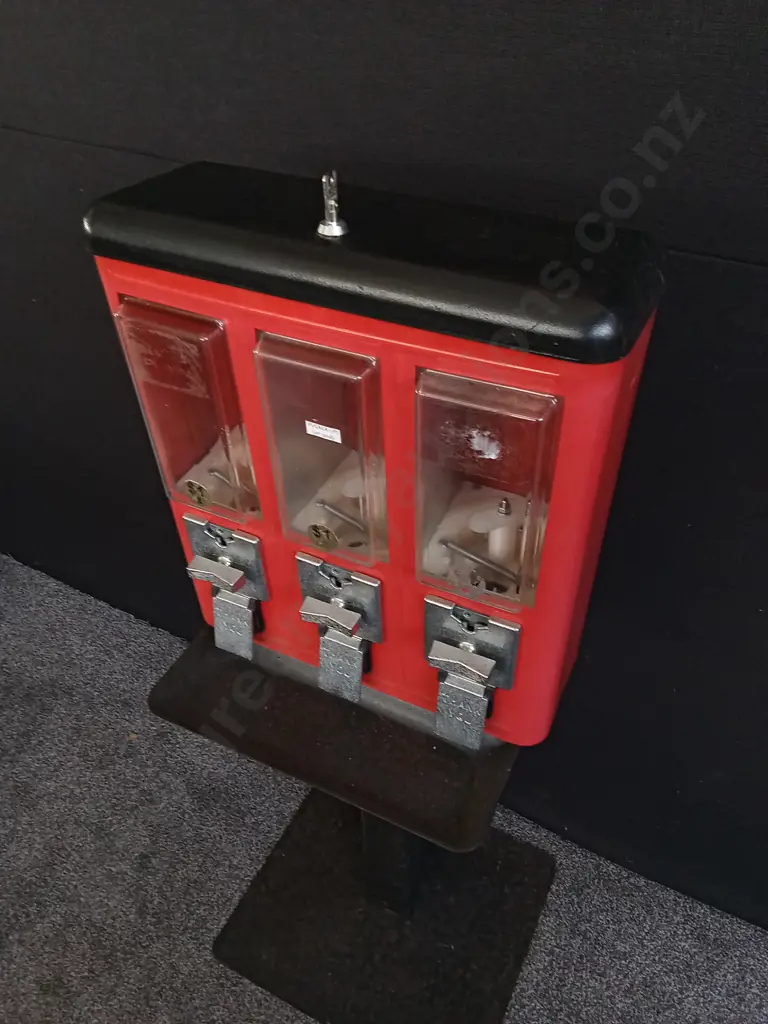 UNBRANDED 3 IN 1 TOY DISPENSER ON STEEL PEDESTAL COIN MECHANISMS Image 1++