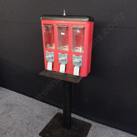 UNBRANDED 3 IN 1 TOY DISPENSER ON STEEL PEDESTAL COIN MECHANISMS