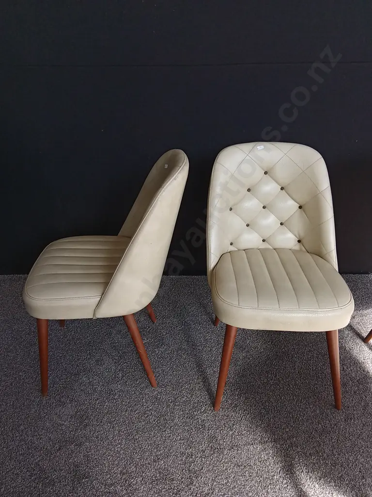 SET OF 4 MID CENTURY UPHOLSTERED LEATHER DINING CHAIRS Image 1++