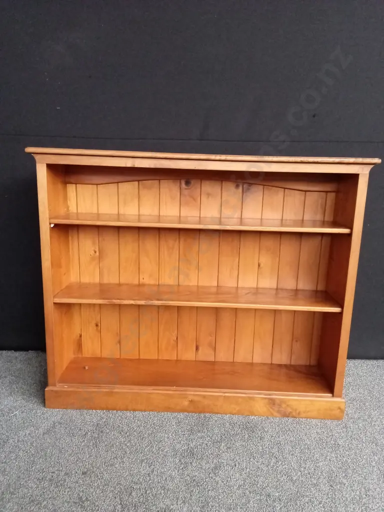 WOODEN DISPLAY CABINET L 1.2M D 27CM H 1M Image 1++