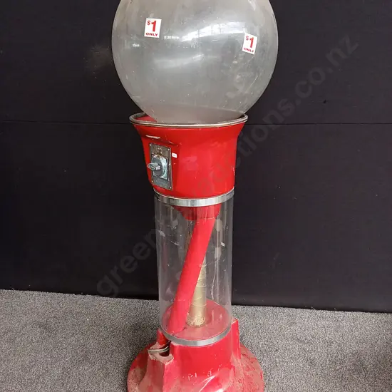 CREATIVE PRODUCTS TORNADO VENDING MACHINE 1.62M TALL RED