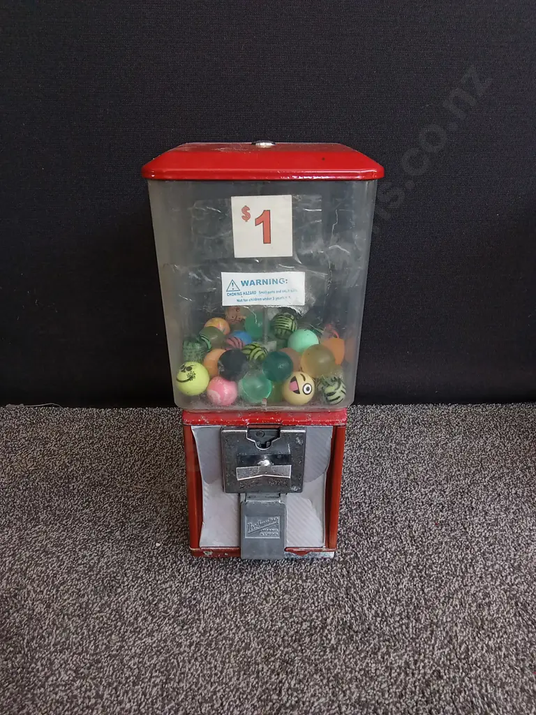 NORTHWESTERN SINGLE RED VENDING MACHINE Image 1++