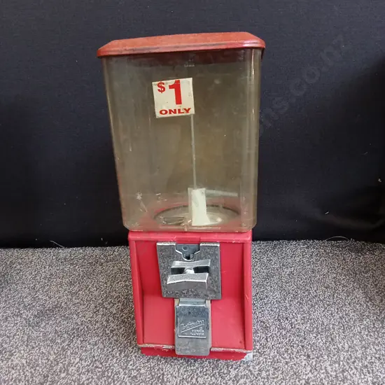 NORTHWESTERN SINGLE RED VENDING MACHINE